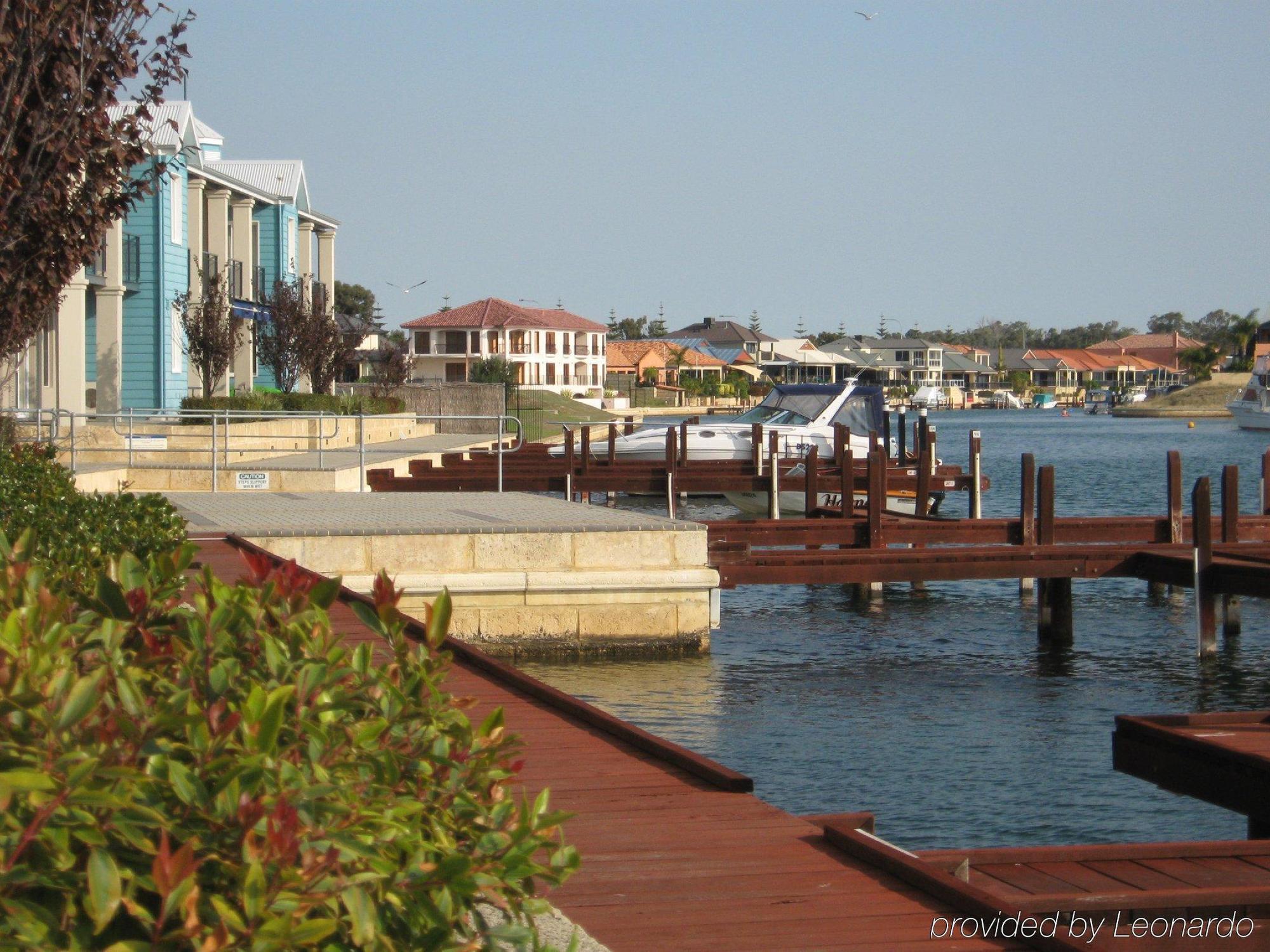 C Mandurah Apartment Resort Exterior photo